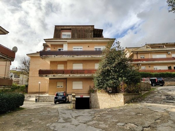 appartamento in vendita a Ronciglione