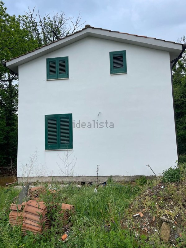 casa indipendente in vendita a Ronciglione