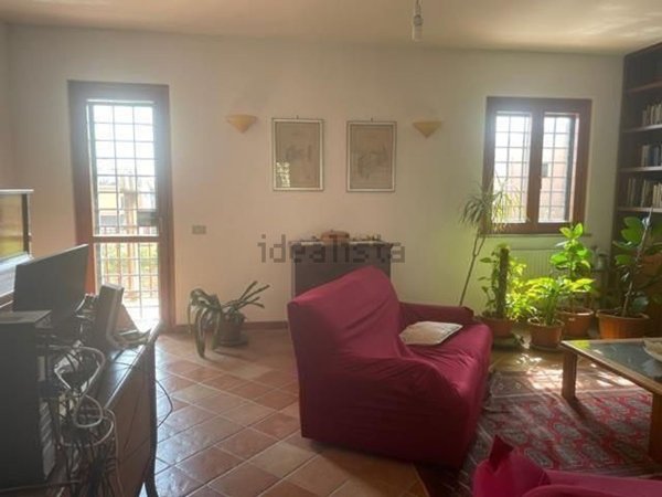 casa indipendente in vendita a Ronciglione