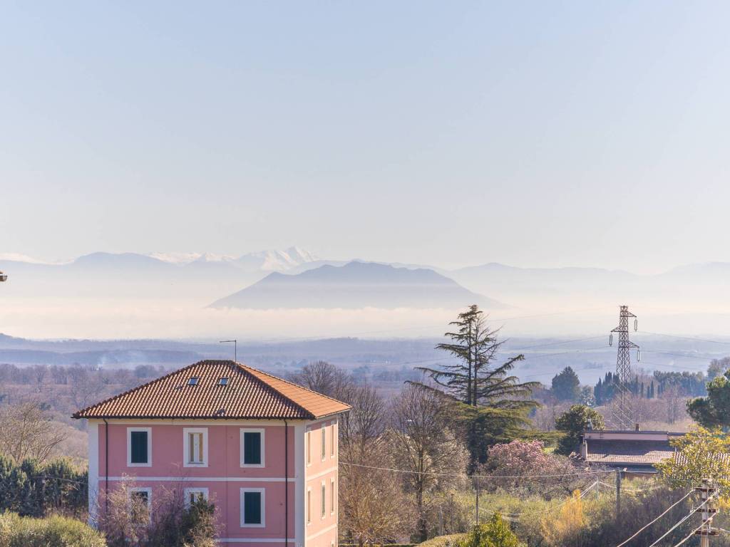 appartamento in vendita a Ronciglione