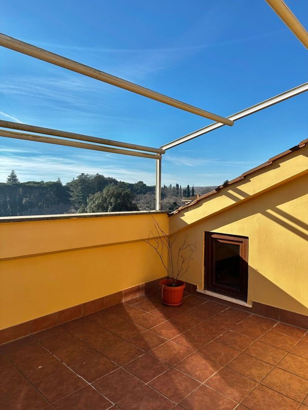 appartamento in vendita a Ronciglione