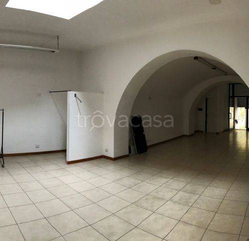 negozio in vendita a Ronciglione