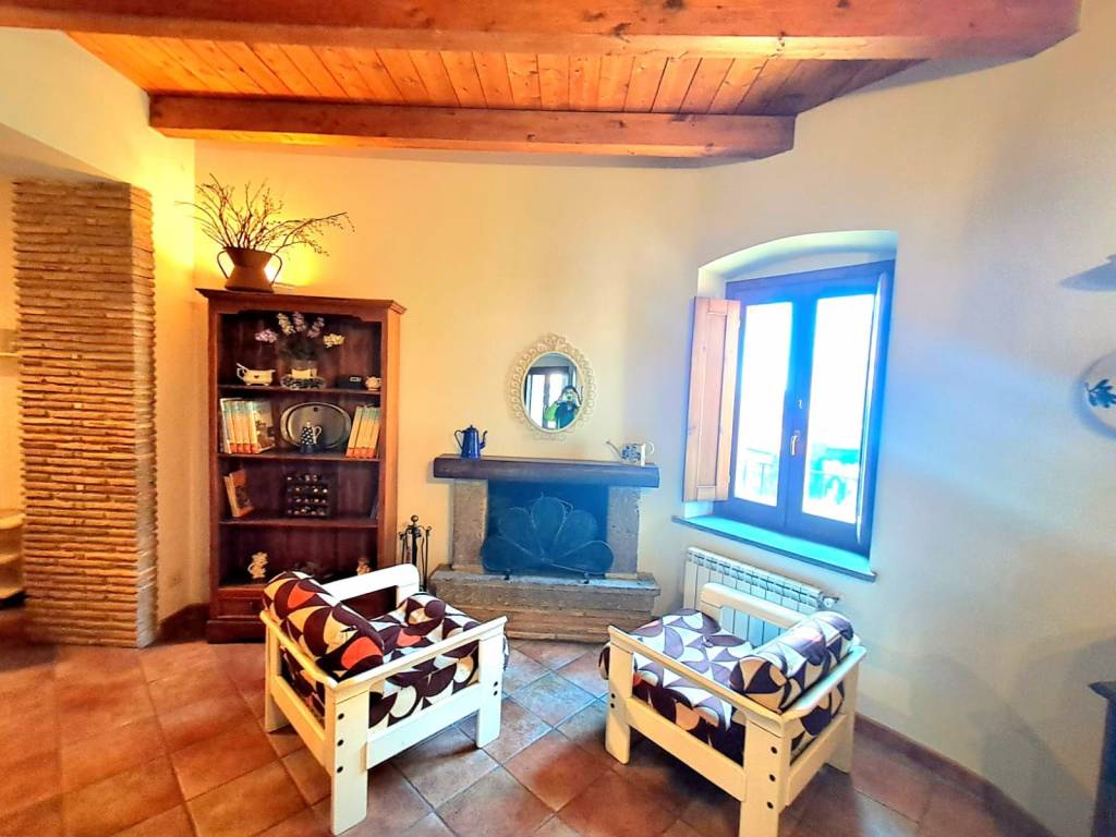 appartamento in vendita a Ronciglione