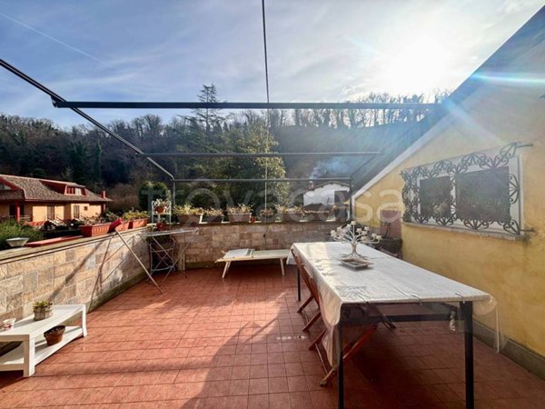 casa indipendente in vendita a Ronciglione