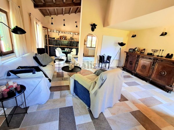 casa indipendente in vendita a Ronciglione