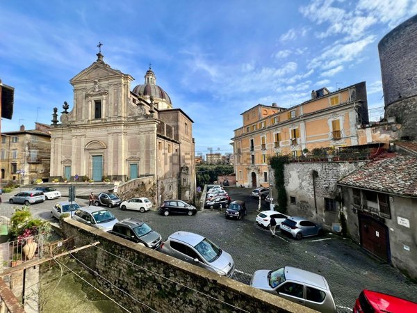 appartamento in vendita a Ronciglione