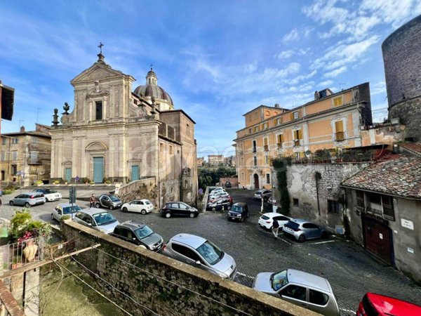 appartamento in vendita a Ronciglione