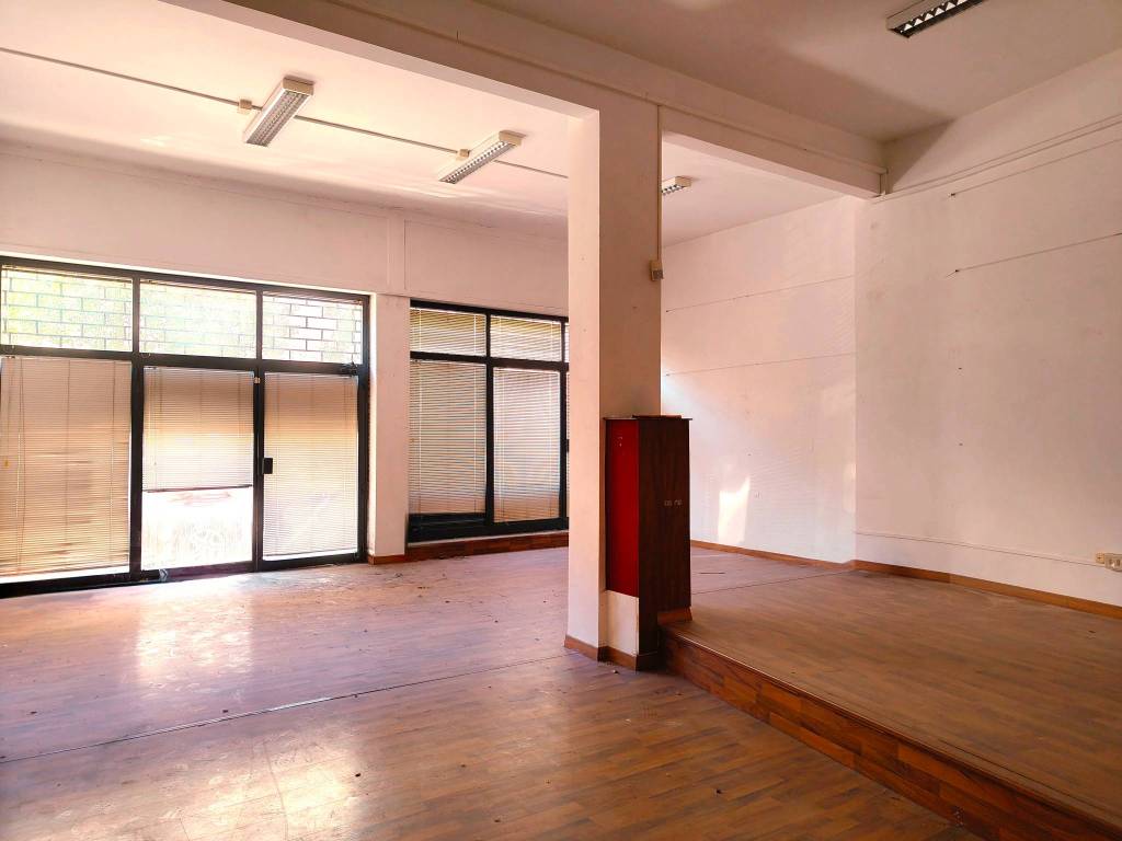 negozio in vendita a Ronciglione