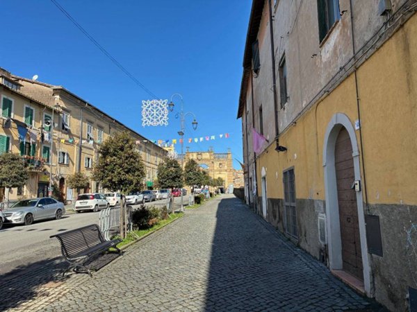 appartamento in vendita a Ronciglione