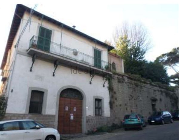 appartamento in vendita a Ronciglione