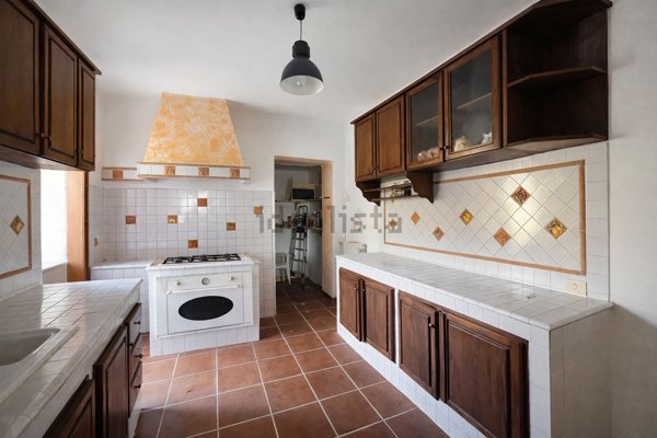 casa indipendente in vendita a Ronciglione