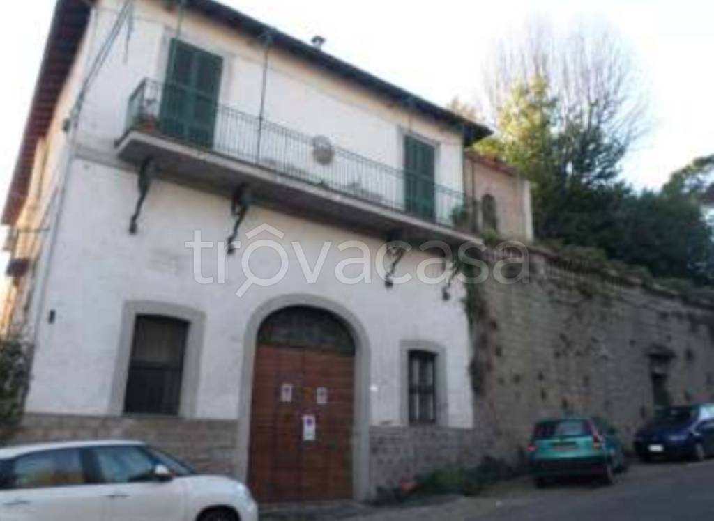 appartamento in vendita a Ronciglione