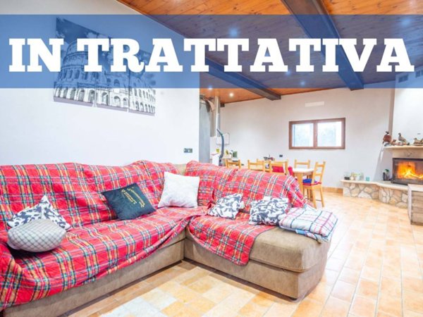 casa indipendente in vendita a Ronciglione