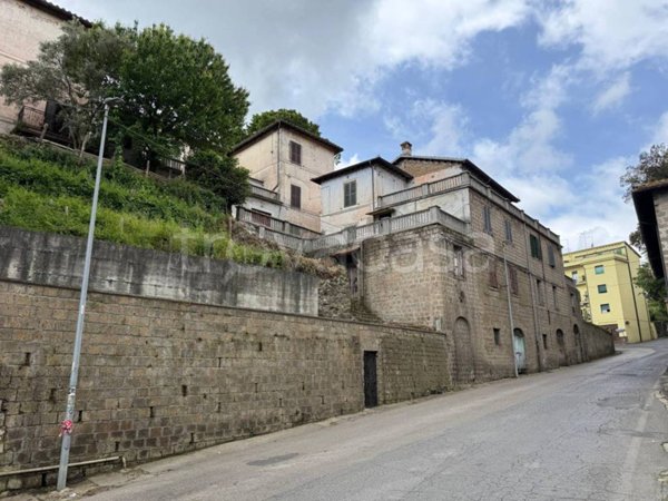 appartamento in vendita a Ronciglione