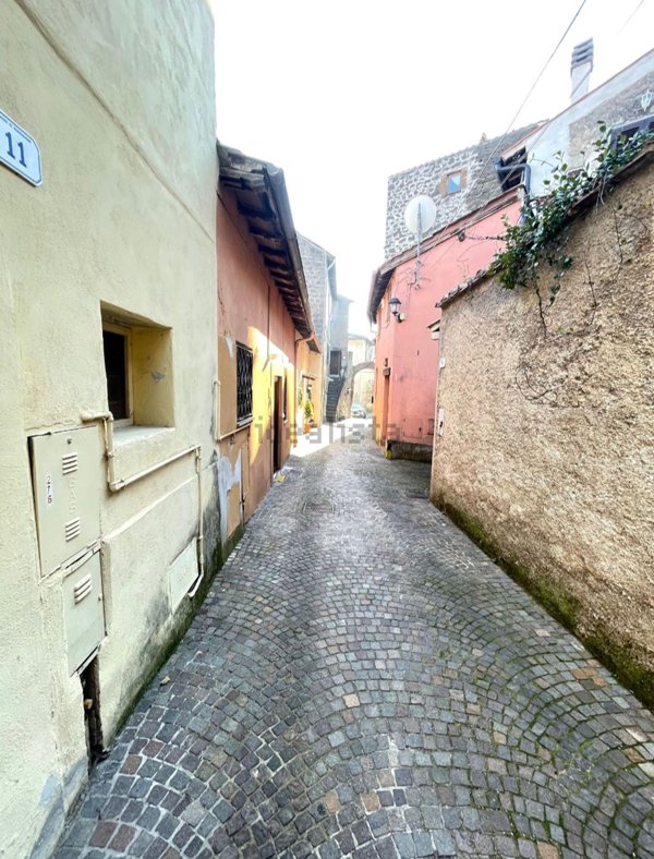 quadrivano in vendita a Ronciglione