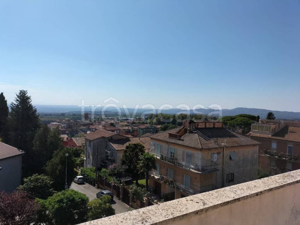 appartamento in vendita a Ronciglione