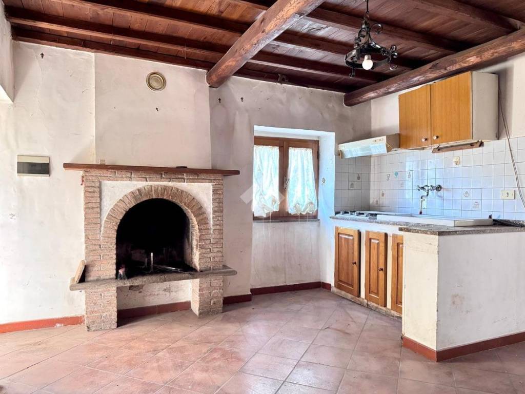 appartamento in vendita a Ronciglione