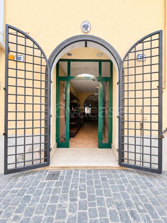 negozio in vendita a Ronciglione