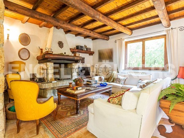 casa indipendente in vendita a Ronciglione
