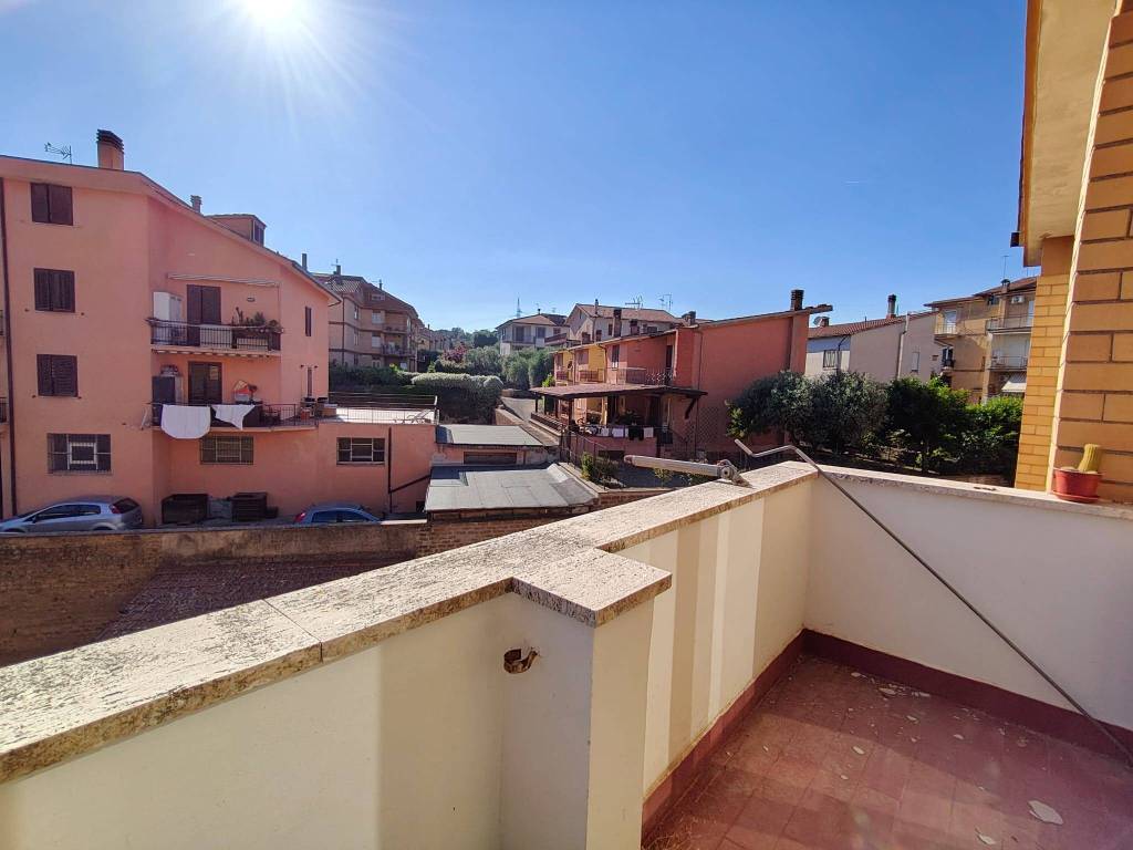 appartamento in vendita a Ronciglione