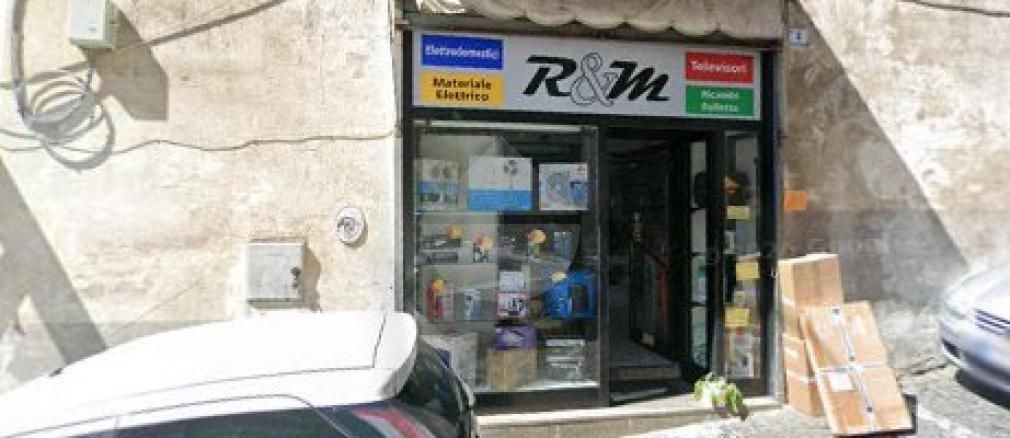 negozio in vendita a Ronciglione