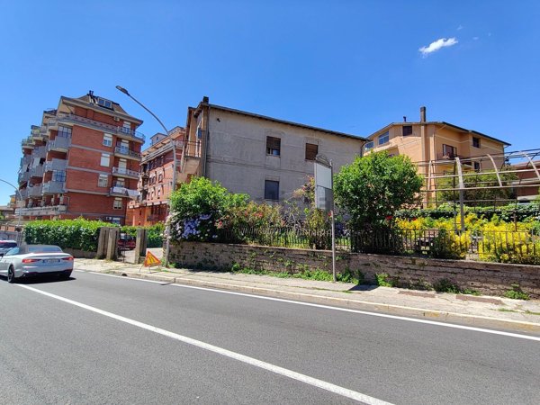 appartamento in vendita a Ronciglione