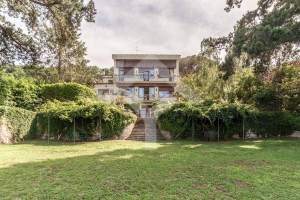 casa indipendente in vendita a Ronciglione
