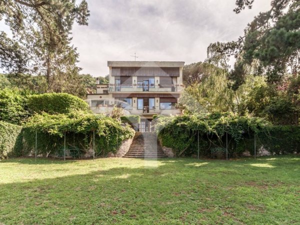 casa indipendente in vendita a Ronciglione