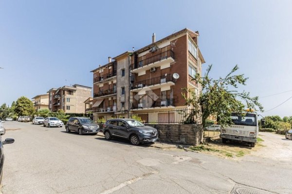 appartamento in vendita a Ronciglione