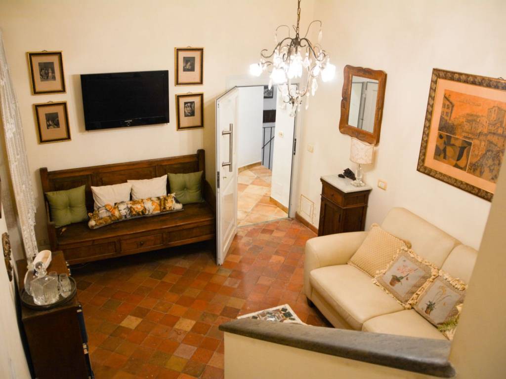 casa indipendente in vendita a Ronciglione