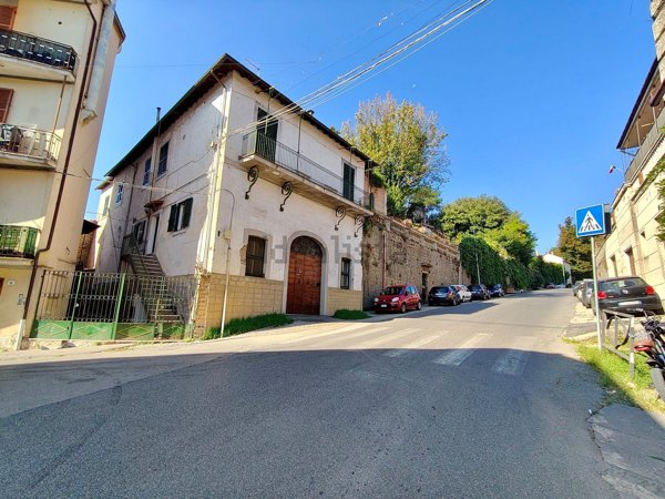 appartamento in vendita a Ronciglione