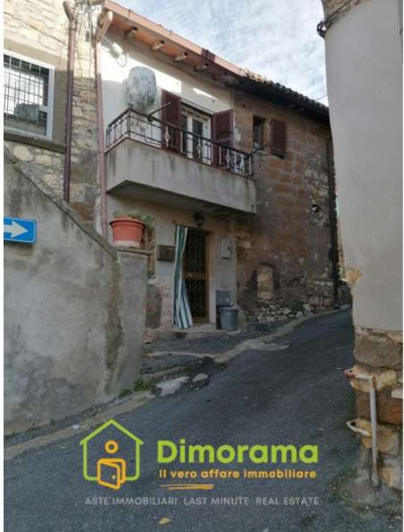 casa indipendente in vendita a Villa San Giovanni in Tuscia