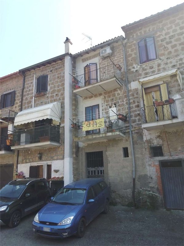 casa indipendente in vendita a Villa San Giovanni in Tuscia