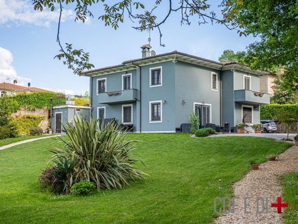 casa indipendente in vendita a San Lorenzo Nuovo