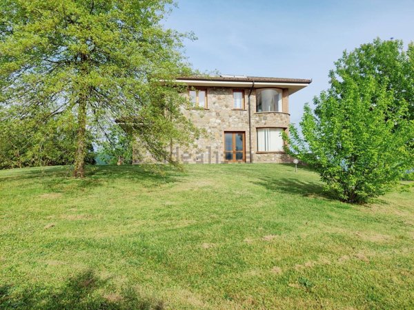 casa indipendente in vendita a San Lorenzo Nuovo