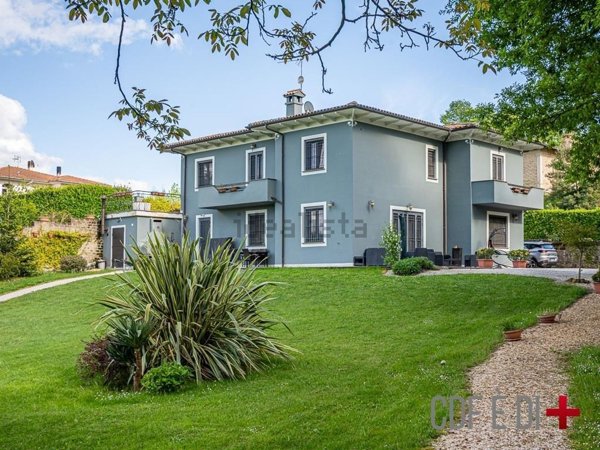 casa indipendente in vendita a San Lorenzo Nuovo