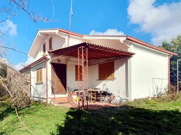 casa indipendente in vendita a San Lorenzo Nuovo