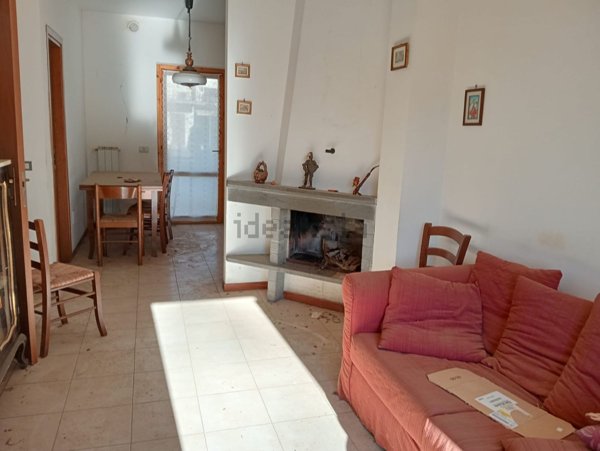 casa indipendente in vendita a San Lorenzo Nuovo