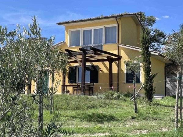 casa indipendente in vendita a San Lorenzo Nuovo