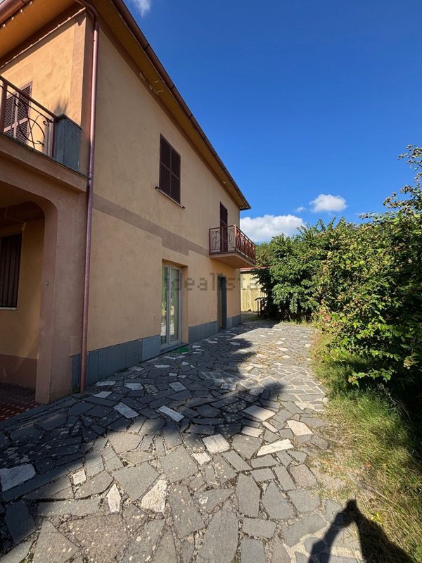 casa indipendente in vendita a San Lorenzo Nuovo