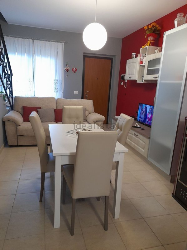 casa indipendente in vendita a San Lorenzo Nuovo