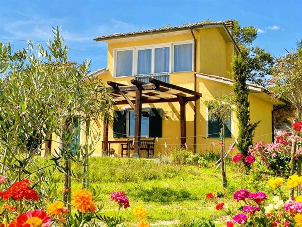 casa indipendente in vendita a San Lorenzo Nuovo