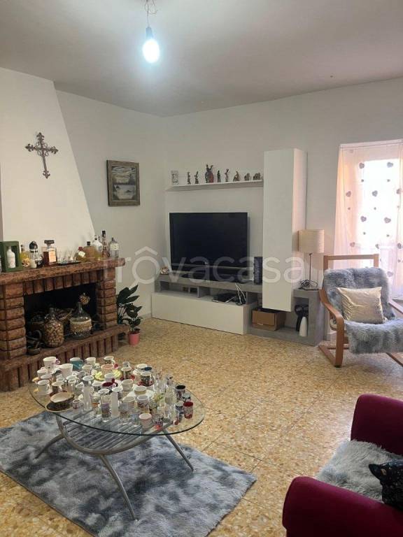 casa indipendente in vendita a San Lorenzo Nuovo