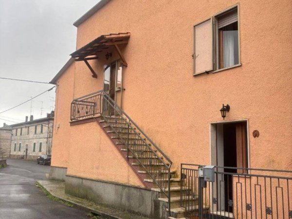 casa semindipendente in vendita a San Lorenzo Nuovo