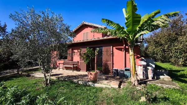 appartamento in vendita a Soriano nel Cimino in zona Sant'Eutizio