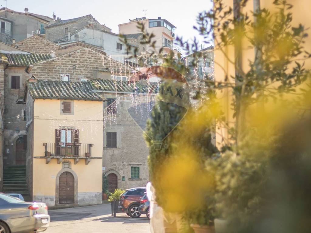 casa indipendente in vendita a Soriano nel Cimino in zona Chia