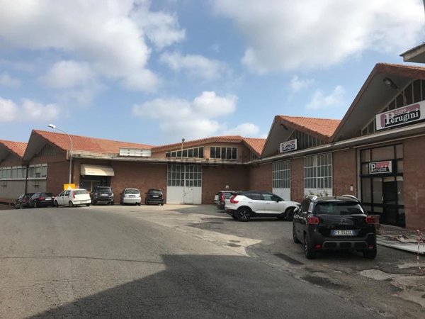 negozio in vendita a Soriano nel Cimino