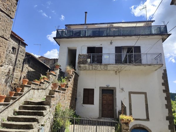 appartamento in vendita a Soriano nel Cimino in zona Chia