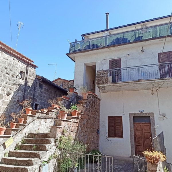 appartamento in vendita a Soriano nel Cimino in zona Chia