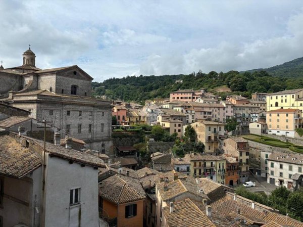 appartamento in vendita a Soriano nel Cimino